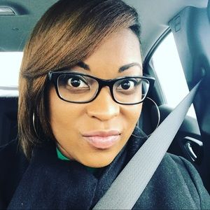 Meet your Posher, Deanna